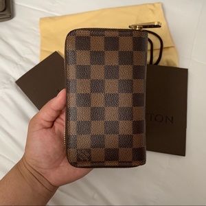 Louis Vuitton Zippy Compact Wallet